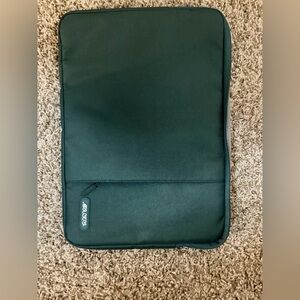 Green Mosiso Laptop Sleeve